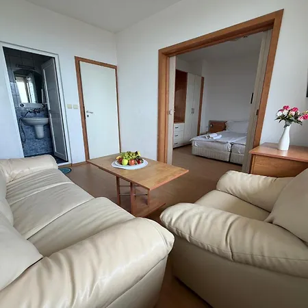 черно море *